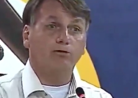 Web reage após Bolsonaro dizer que quem tomar vacina pode 'virar jacaré'