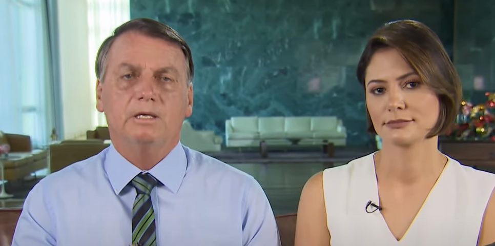 Em pronunciamento, Bolsonaro diz que Brasil é referência no combate à Covid