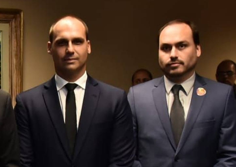 PF intima Eduardo e Carlos Bolsonaro sobre atos antidemocráticos