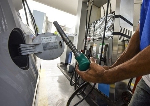 Preço da gasolina pode subir até 12% nos próximos dias
