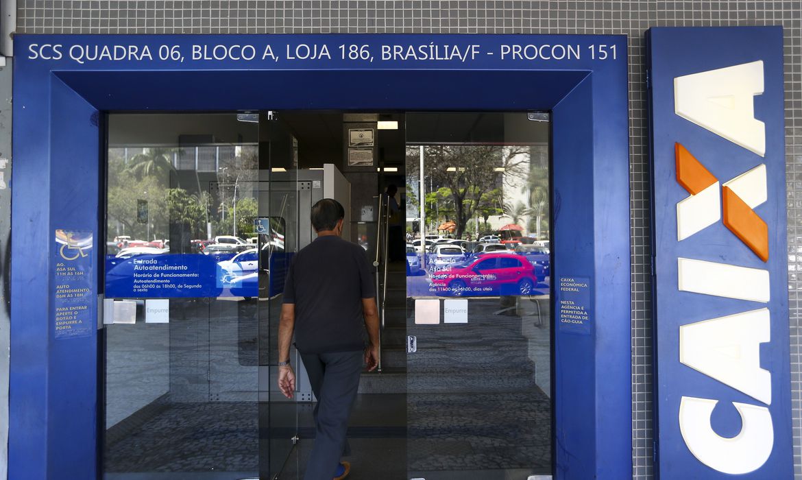 Valores do FGTS emergencial devem retornar para conta dos trabalhadores