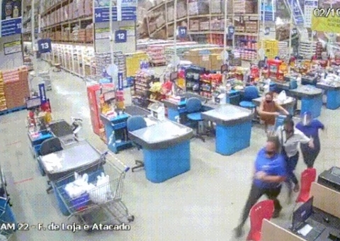 Peritos analisam causa de desabamento que matou repositora em supermercado