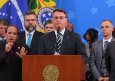 STF decide hoje se Bolsonaro vai prestar depoimento por escrito 