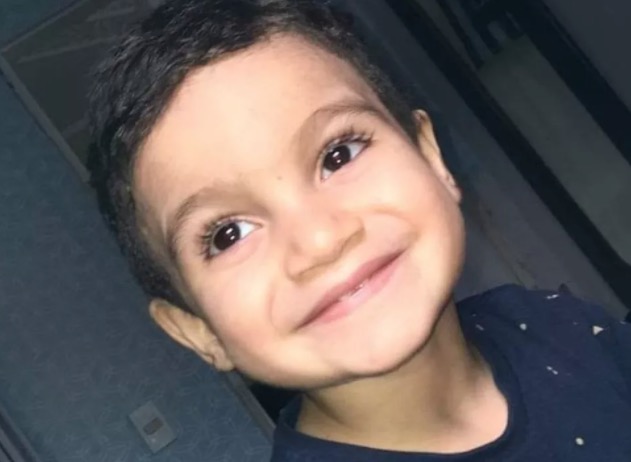 Menino de 4 anos é encontrado morto em praia após 2 dias desaparecido