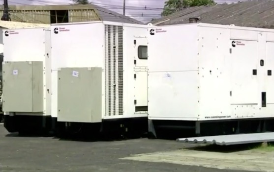 Após 5 dias, Amapá volta a ter energia elétrica, mas enfrenta racionamento