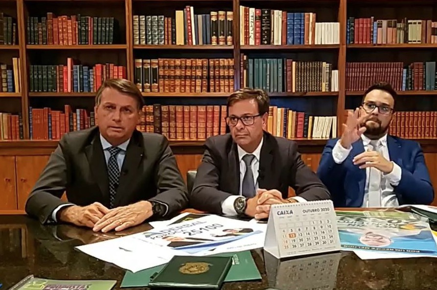 Covid: Bolsonaro diz que vai comprar qualquer vacina certificada pela Saúde
