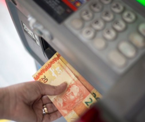 Trabalhador receberá 13º integral mesmo com jornada reduzida, diz Governo