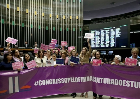 Deputadas defendem reserva de vagas femininas no Legislativo 