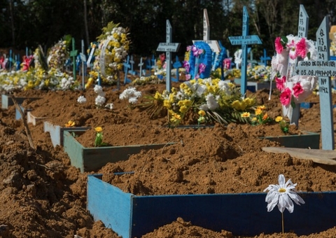 Pandemia de Covid já matou 175.270 pessoas no Brasil; 755 em 24 horas