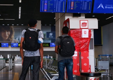 Brasil continua recebendo voos do Reino Unido mesmo com nova variante 