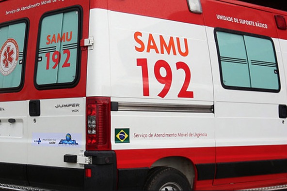 Mulher é atropelada pelo próprio carro quando fotografava igreja