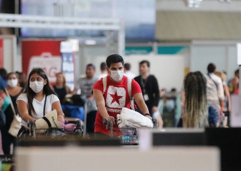 Brasil começa a exigir teste negativo de covid-19 para entrada no país