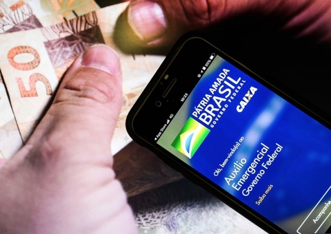 Auxílio emergencial: Caixa libera saque para nascidos em agosto