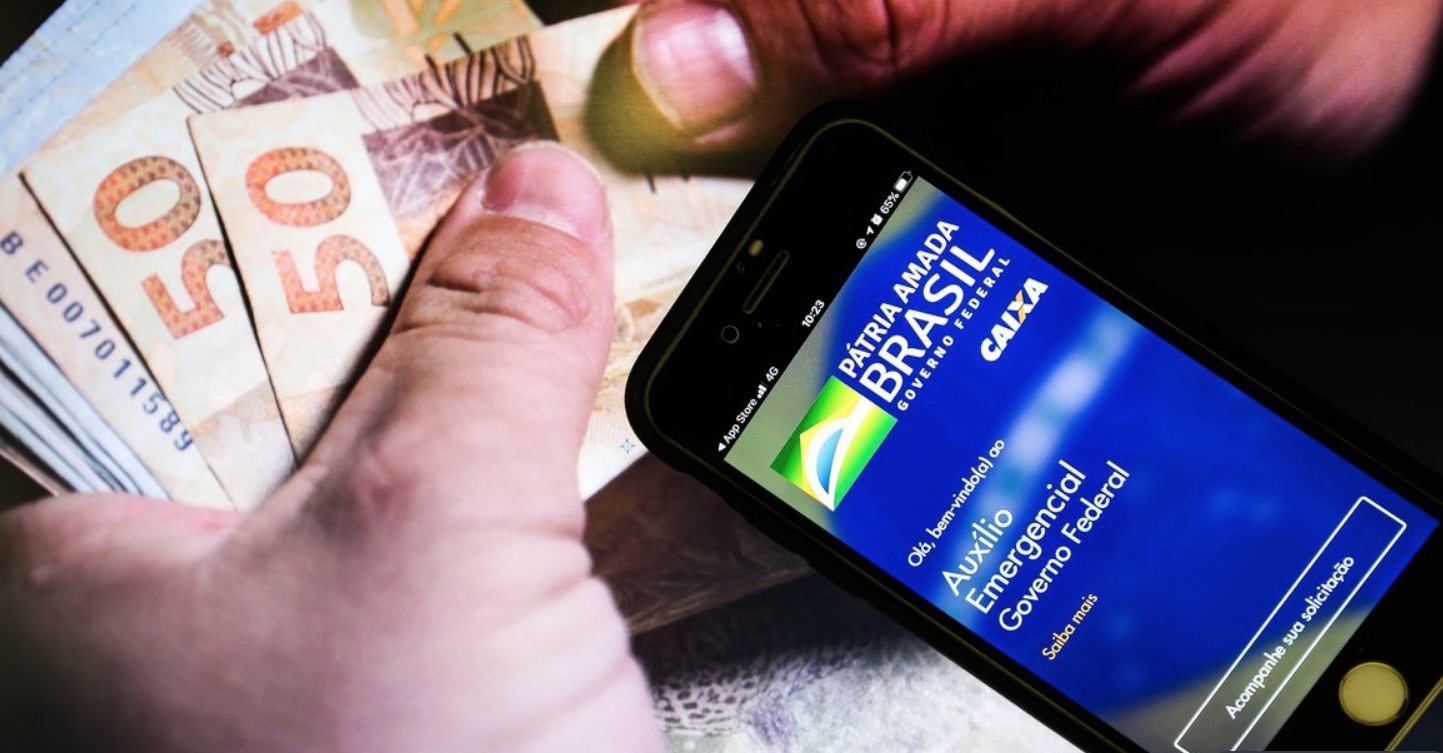 Auxílio emergencial: Caixa libera saque para nascidos em agosto