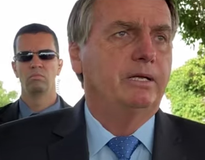 Bolsonaro reclama de questão do Enem sobre Marta; jogadora manda recado