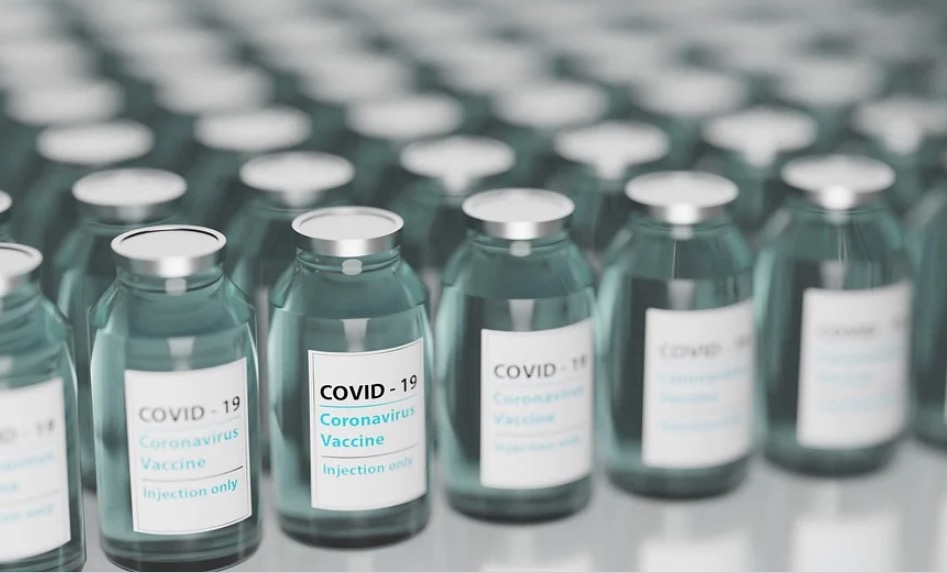 Diretor do Butantan cobra dignidade a Bolsonaro para negociar com a China