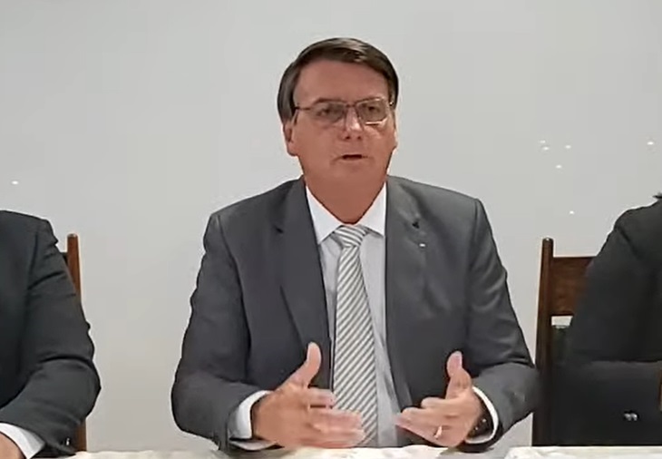Partidos de oposição anunciam pedido coletivo de impeachment de Bolsonaro