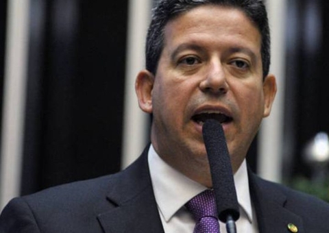 Arthur Lira gastou dinheiro público em compra de gado e fazenda, afirma PF