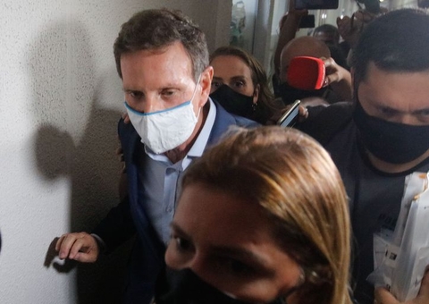 STJ determina transferência imediata de Crivella para prisão domiciliar