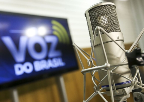 Voz do Brasil voltará a ter horário fixo, decide STF
