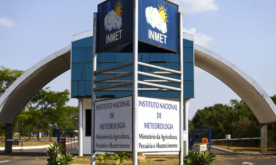 Inmetro orienta sobre economia de energia elétrica no verão