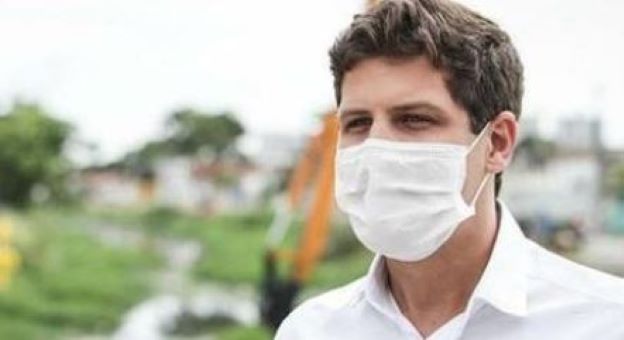 Prefeito do Recife, João Campos é diagnosticado com covid-19