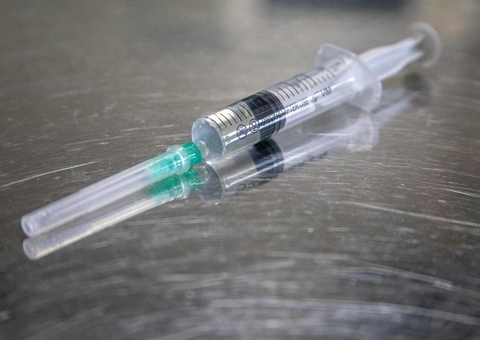 Governo pretende anunciar data certa da vacinação na próxima terça-feira 