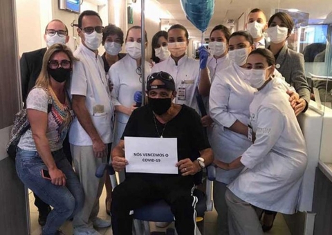 Após 2 meses internado, pai de Ronaldo 'fenômeno' vence Covid-19