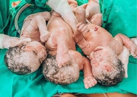 Mulher morre após dar à luz a trigêmeos