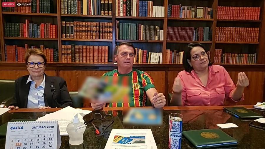 Após piada homofóbica, Bolsonaro pede desculpa e diz que era 'brincadeira'