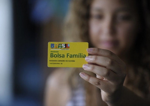 Bolsa Família: beneficiários recebem última parcela do auxílio emergencial