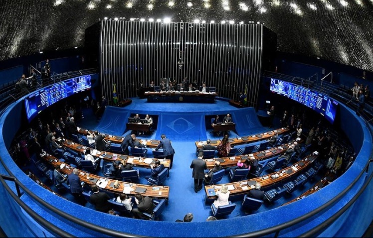 Senadores criticam suspensão do mandato de Chico Rodrigues