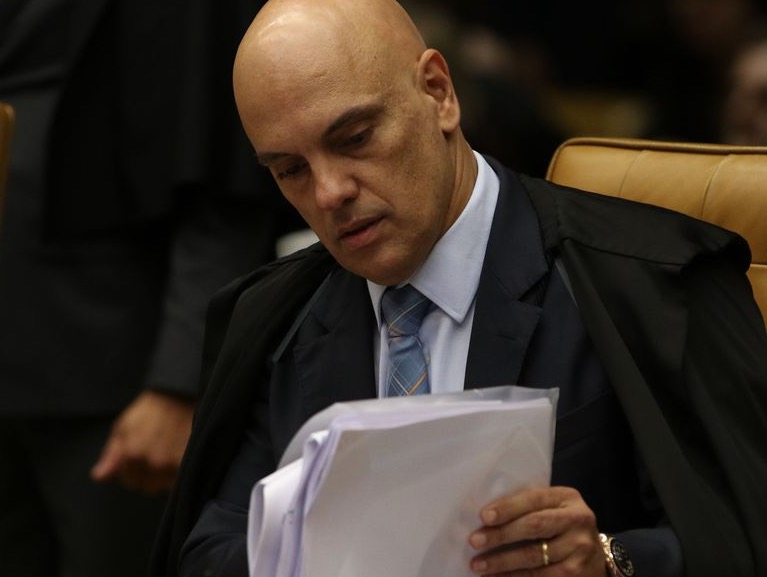 Alexandre de Moraes vai apurar suposta interferência de Bolsonaro na PF