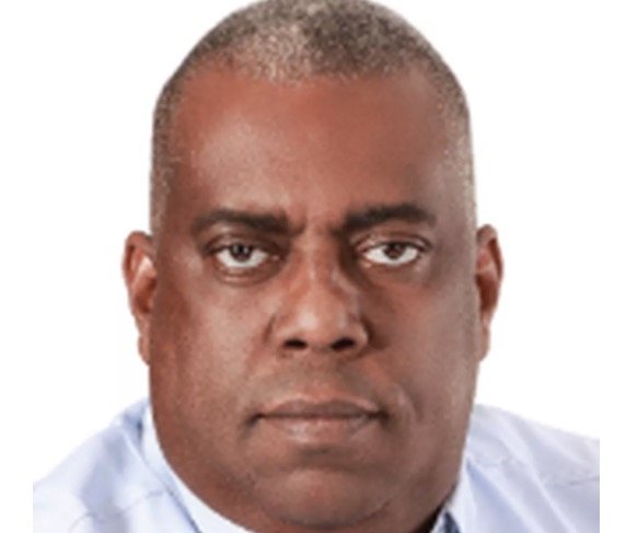 Candidato a prefeito e filho são presos em operação contra milicianos no RJ