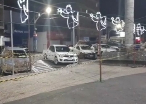 Criança morre após levar choque em decoração natalina de praça
