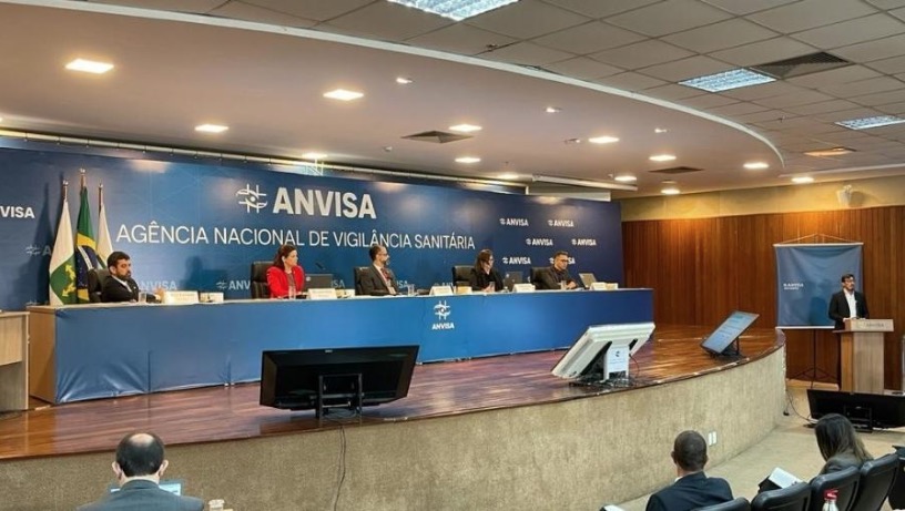 Com três votos, Anvisa autoriza uso emergencial de novo lote da Coronavac 