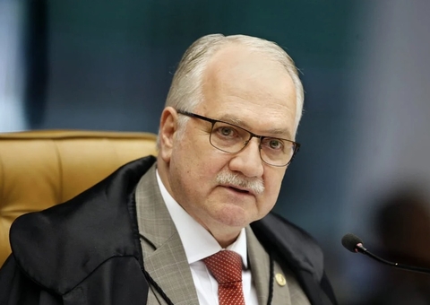 Fachin suspende isenção em importação de armas