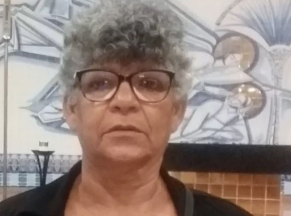 Idosa é encontrada carbonizada após ter tentado apagar fogo em vegetação