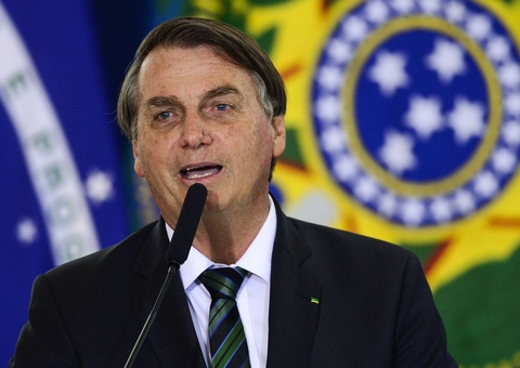 Vacina tem impacto que precisa ser bem esclarecido, diz Bolsonaro