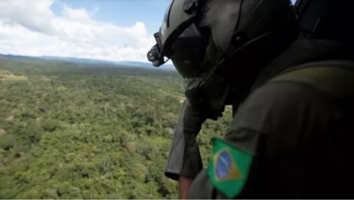 Presença de militares na Amazônia será prorrogada até abril, diz Mourão