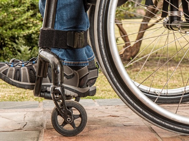 Mulher leva marido morto ao banco pra descobrir senha