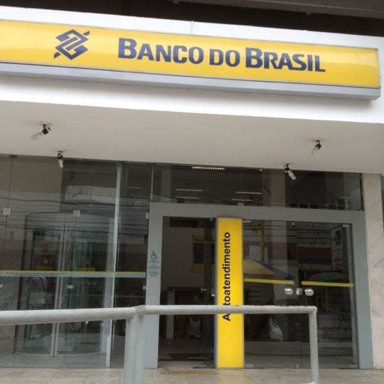Banco do Brasil fecha agências e anuncia demissão de 5 mil funcionários 