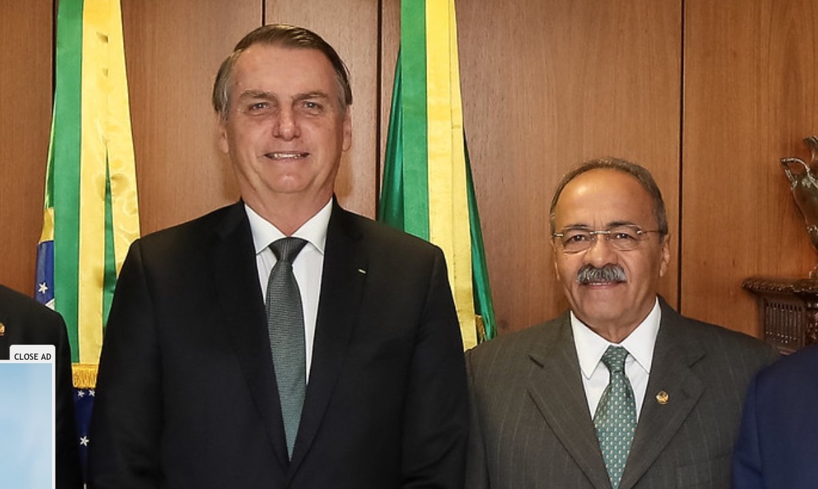 Bolsonaro anuncia saída de Chico Rodrigues da vice-liderança do governo