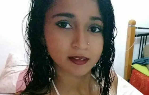 Homem estrangula esposa por ciúmes e leva surra de faca de traficantes