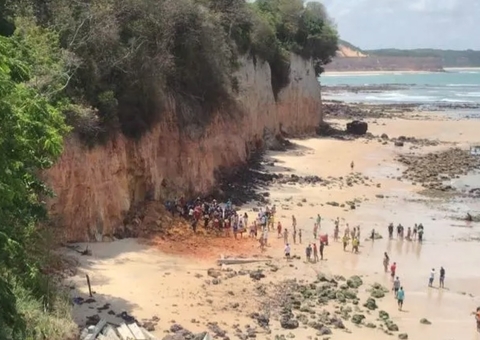 Após morte de família, Governo Federal envia técnicos para avaliar falésia