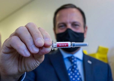 Resultado dos testes mostra que vacina CoronaVac é segura 