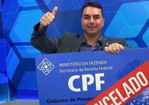 Flávio Bolsonaro usou verba do Senado para dançar o 'boga' com Sikêra Jr