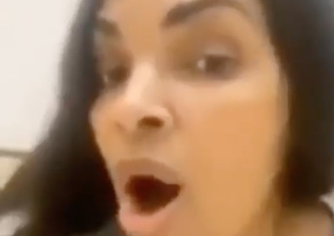 Flordelis 'surta' e manda recado em vídeo afrontoso: 'Vocês vão se dar mal'