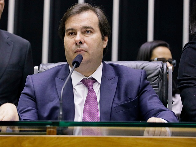 Presidente da Câmara Rodrigo Maia testa positivo para Covid-19