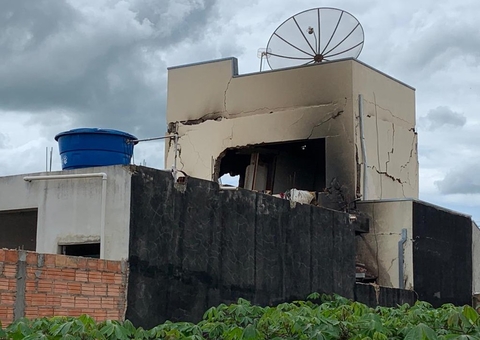 Homem abre botijões para explodir esposa e acaba deixando seis PM's feridos